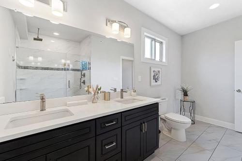 Ένα μπάνιο στο Roof Deck Oasis near PENN and CHOP