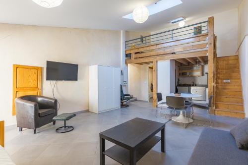 Vaste appart de 50 m2- 2 pièces -n3