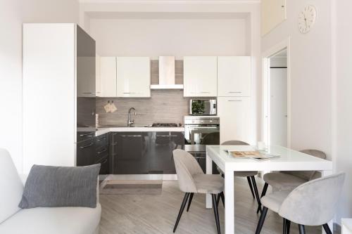 Adorable Home Milan city Centre, 2 BD, 4 guests, By HouseinMilano