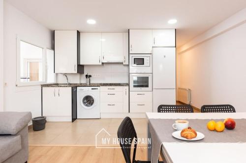 MyHouseSpain - Luminoso y amplio piso en el centro