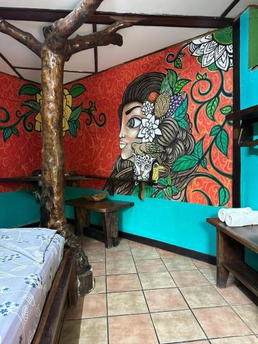 Playa Negra Brewing Beachfront Hotelにあるベッド