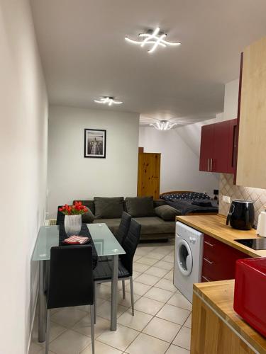 Elíxir Apartman Hajdúszoboszló 4200 Hajdúszoboszló, József Attila 6. D. tetőtér 17.1 ajtó kép - 3