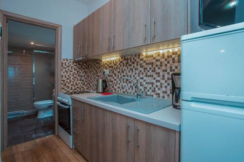 A kitchen or kitchenette at House Christina