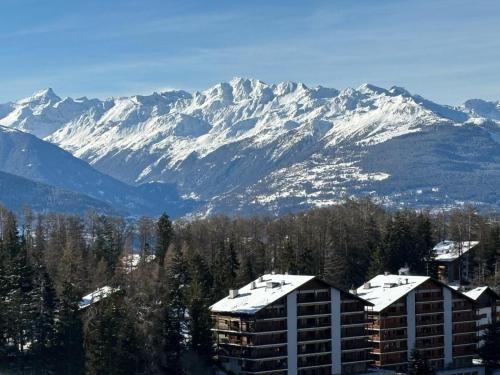L'Eperon Center Crans wonderful view photo 3