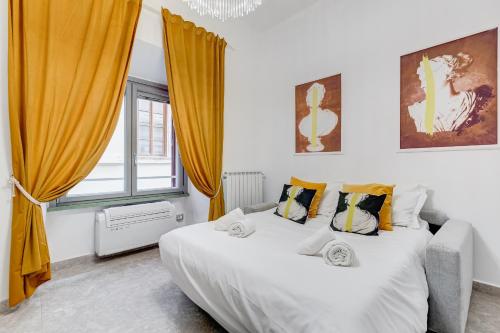 CRYSTAL TREVI FOUNTAIN - romedreamhome