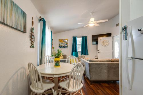 Φωτογραφία από το άλμπουμ του Lakefront Keystone Heights Home with Boat Ramp! σε Keystone Heights