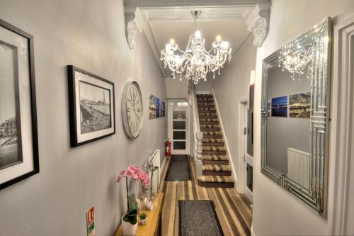 Фотография из галереи Rossall House , For Families & Couples в Блэкпуле