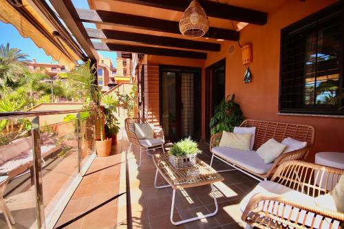 Μπαλκόνι ή βεράντα στο Dos Mares Apartamentos Playa Granada