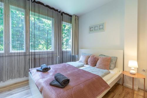 Gems of Budapest - Ruby Unit