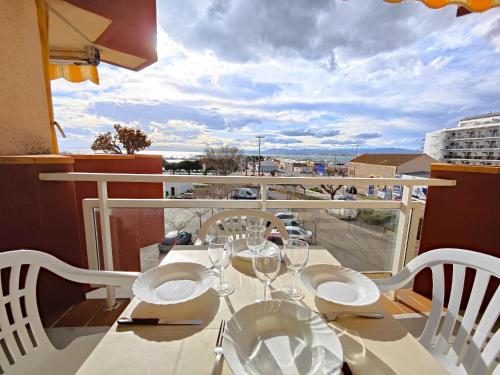 Apartamento con Wi-Fi y Parking, ideal 4 pers. en Rosas - ES-258-19