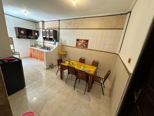 Kuchyň nebo kuchyňský kout v ubytování Rodin Bali Hostel