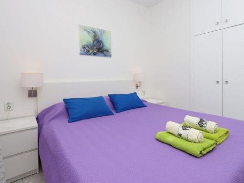 Posteľ alebo postele v izbe v ubytovaní Lovely apartment in Krk