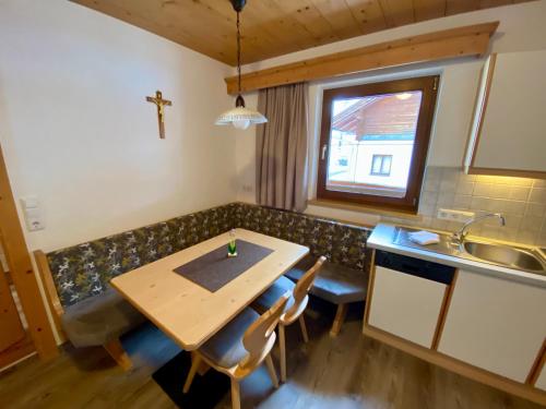 Kuhinja ili čajna kuhinja u objektu Apartment Seespitz