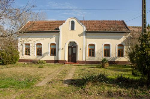 Gambar di galeri bagi Villa Flora di Kiskunmajsa