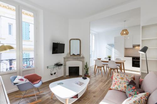 Cannes centre, climatisé, balcon, tout à pied