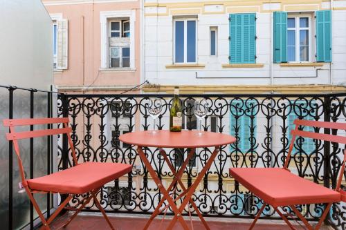Cannes centre, climatisé, balcon, tout à pied