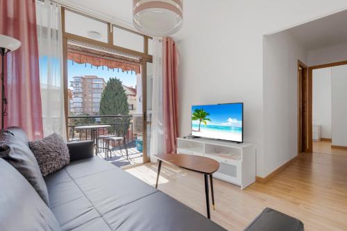 Seaview family apartment by Costarentals - Ref 107