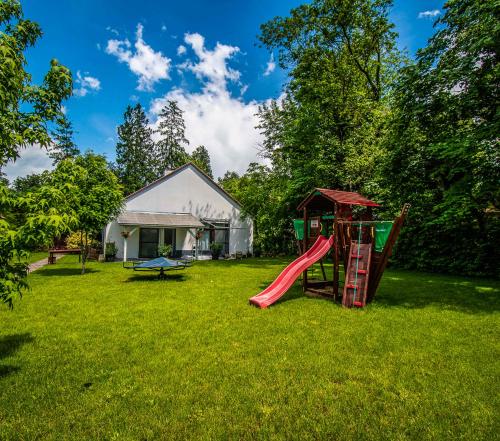Zier Apartman 8636 Balatonszemes, 25 Berzsenyi Dániel utca kép - 3