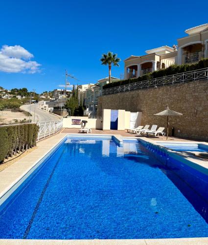 Baseinas apgyvendinimo įstaigoje FARO VERDE arba netoliese