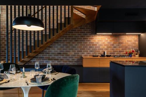 Imagen de la galería de Modern 3BR retreat with Sauna - The Loft, en Brisbane