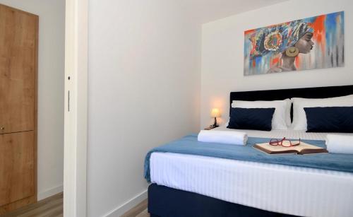 Modern Jacuzzi Apartment Minnie