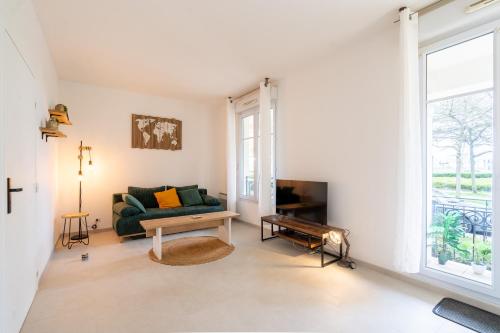 Studio confortable : Disney & Shopping