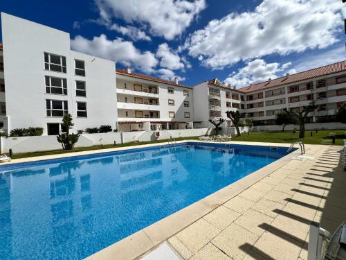 Vilamoura Marina Charming With Pool by Homing