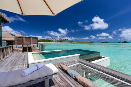 Бассейн в Gili Lankanfushi Maldives или поблизости