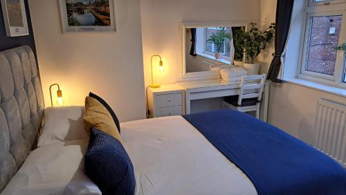 The Heart - Cosy 3 bedroom house with double driveway and Garden in Manchester photo 17