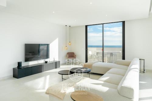 HigueronRentals Sky Villa