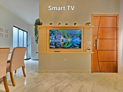 TV a/nebo společenská místnost v ubytování Casa NOVA 03 quartos prox Paraguai e Itaipu
