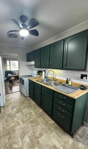 Φωτογραφία από το άλμπουμ του Hollida House σε Martinsburg