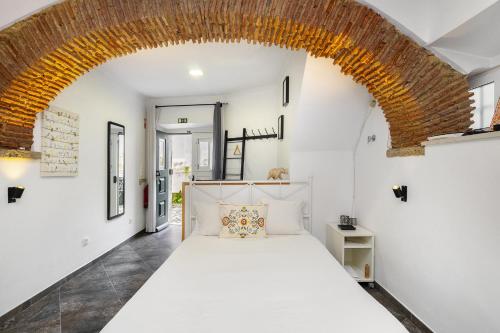 WHome Cozy Alfama Haven: Perfect for Exploring Lisbon