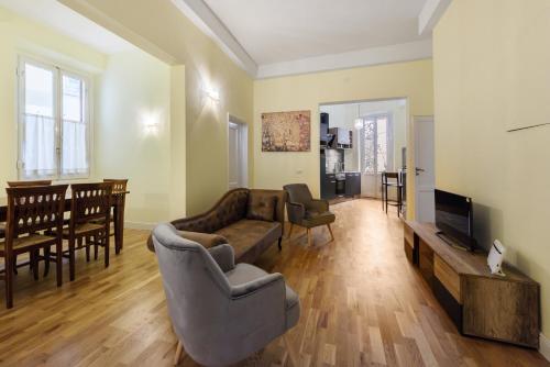 Fabbroni 3 bedrooms by Mmega