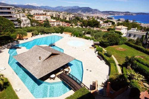 appartement terrasse Nice , chambre , La piscine