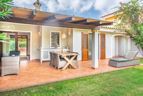 Φωτογραφία από το άλμπουμ του Splendida Villa a Notteri, Spiaggia di Porto Giunco σε Notteri