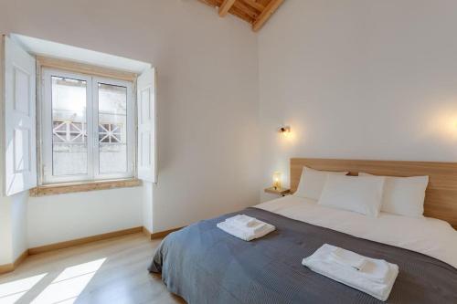 Renovated historic ~Large & Cozy ~Casa Nespereira