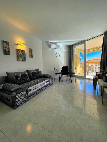 Apolo 7 central 200 meter from beach