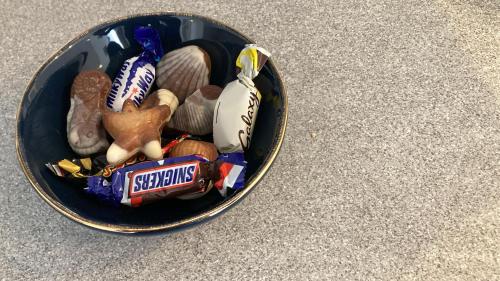 a bowl filled with different types of snacks at Cannes: superbe studio x3 personnes, top position! in Cannes