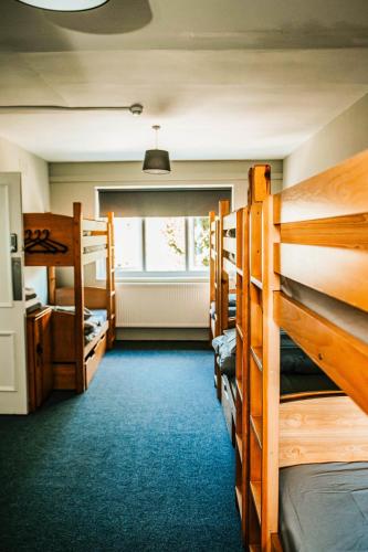 Katil atau katil-katil dalam bilik di Denton House Hostel