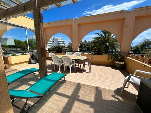 Appartement VINTAGE de 54m2 avec terrasse de 37m2 vue mer à Sète