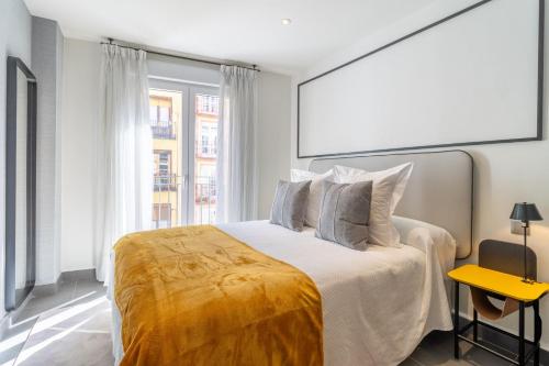 Modern 2-Person Studio in Madrid Center