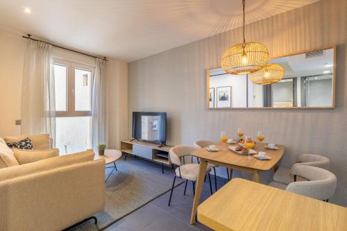 Fresh 2-Bed Apartment for 3 in La Latina