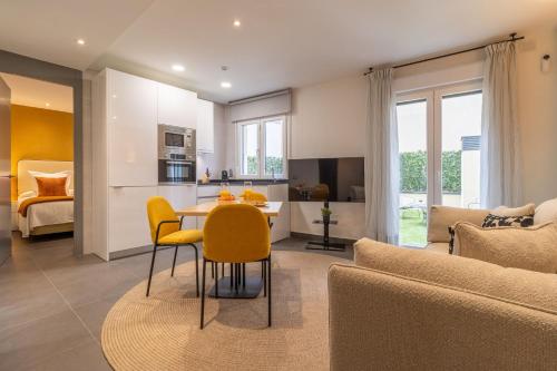 Modern 1-Bed Apartment with Private Terrace