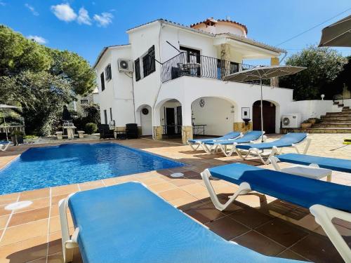 Villa Tramuntana by Costabravaway