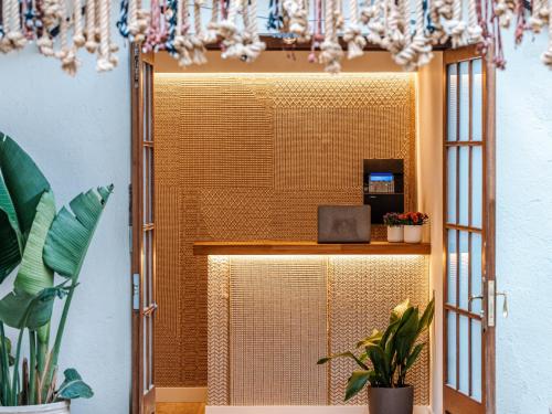 Sweet Lloret Suites - Smart Hotel