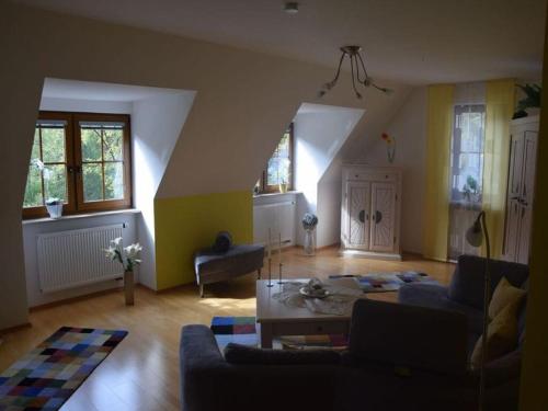 Uma área de estar em Pleasant apartment in Pottenstein