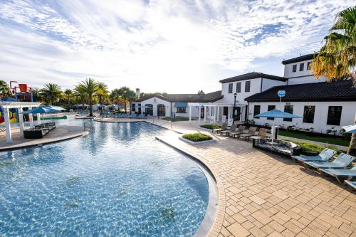New Upscale 8BR Kissimmee Retreat with Private Pool, Spa & Resort Amenities - 7 Mi to Disney! photo 70