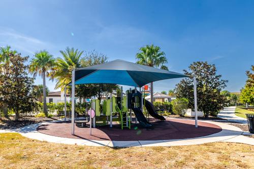 New Upscale 8BR Kissimmee Retreat with Private Pool, Spa & Resort Amenities - 7 Mi to Disney! photo 68