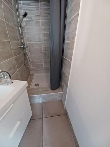 Et badeværelse på studio Palais de Justice